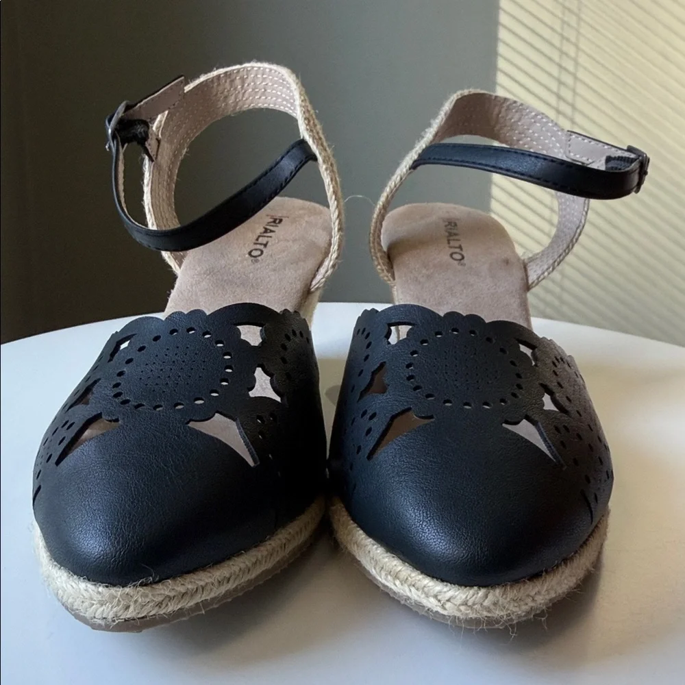 Rialto Espadrille Wedge Sandals floral laser cut adjustable ankle strap Like New